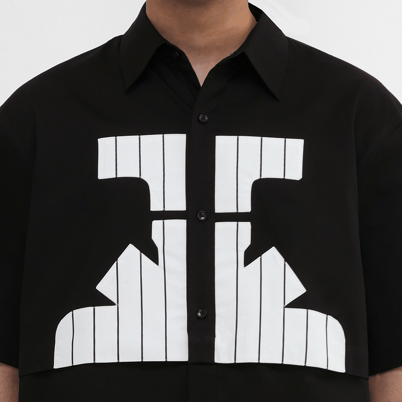 Hydrant Applique Shirt Black - ProjektStreet®