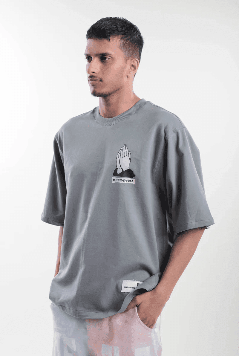 Gratitude Tee - ProjektStreet®