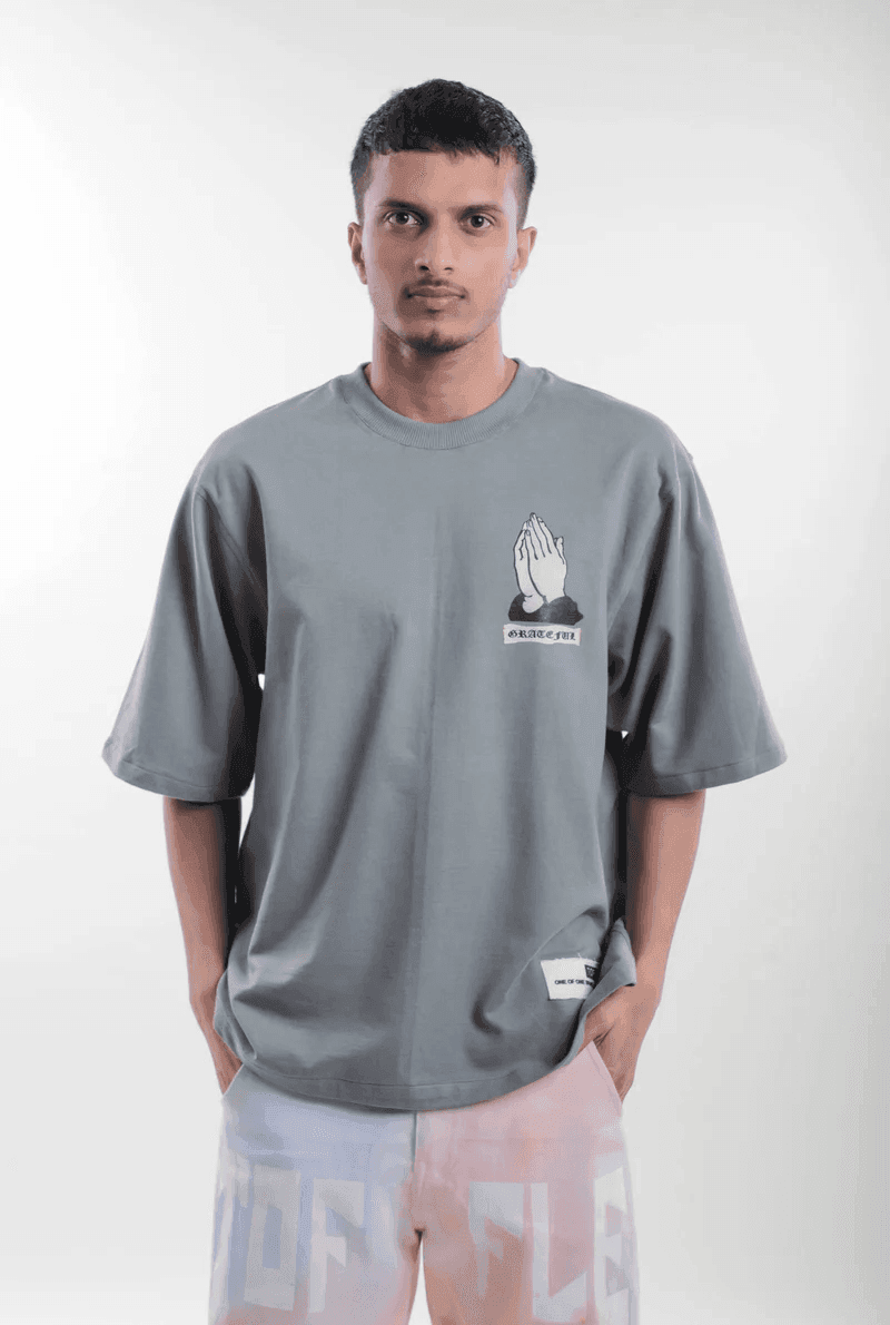 Gratitude Tee - ProjektStreet®